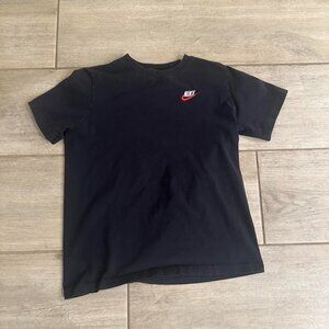Classic Black Nike tee size KIDS L